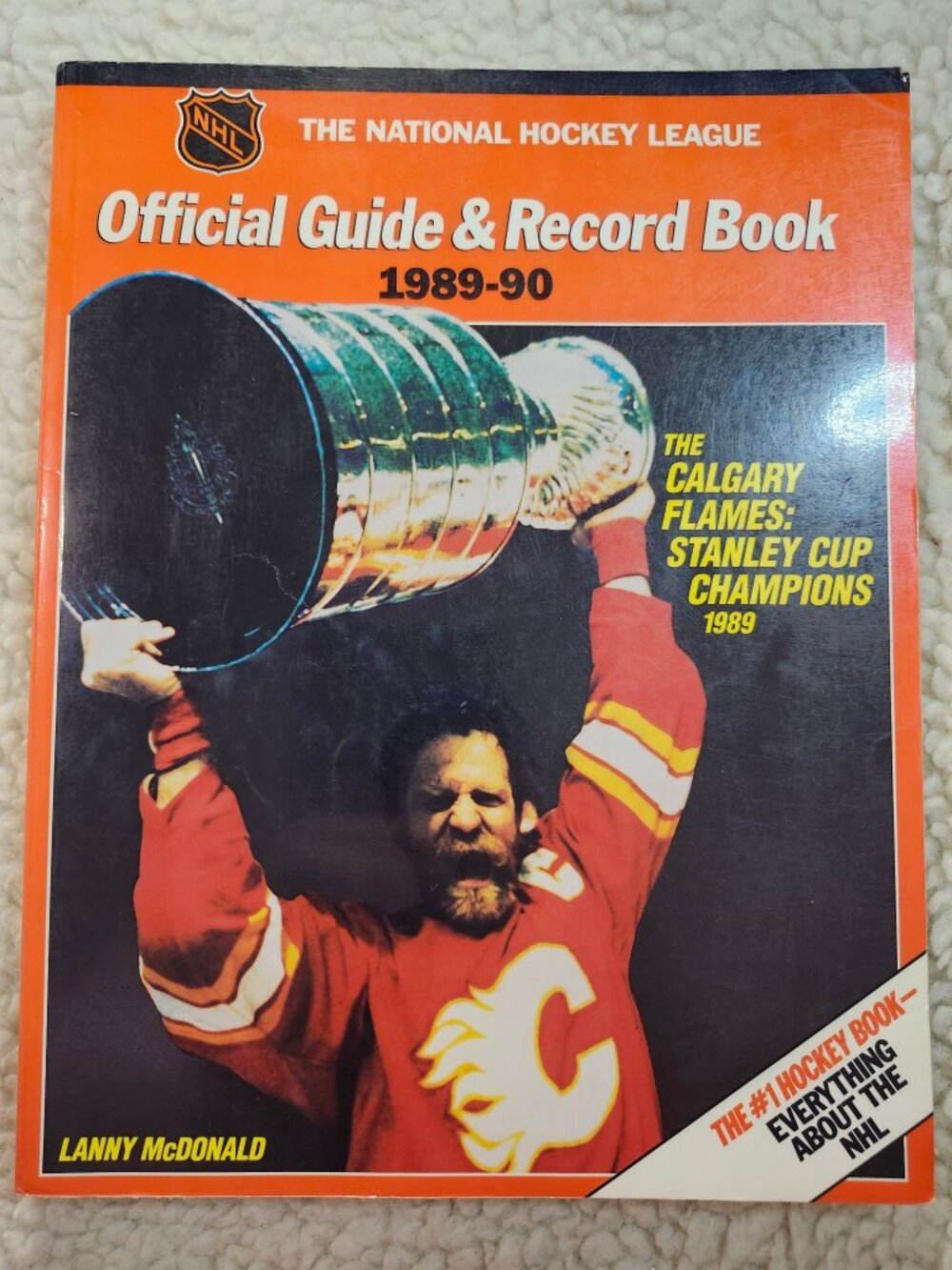 NHL Official Guide Record Book 1989-90 Hockey Stats ISBN 0-920445-09-8 Paperback